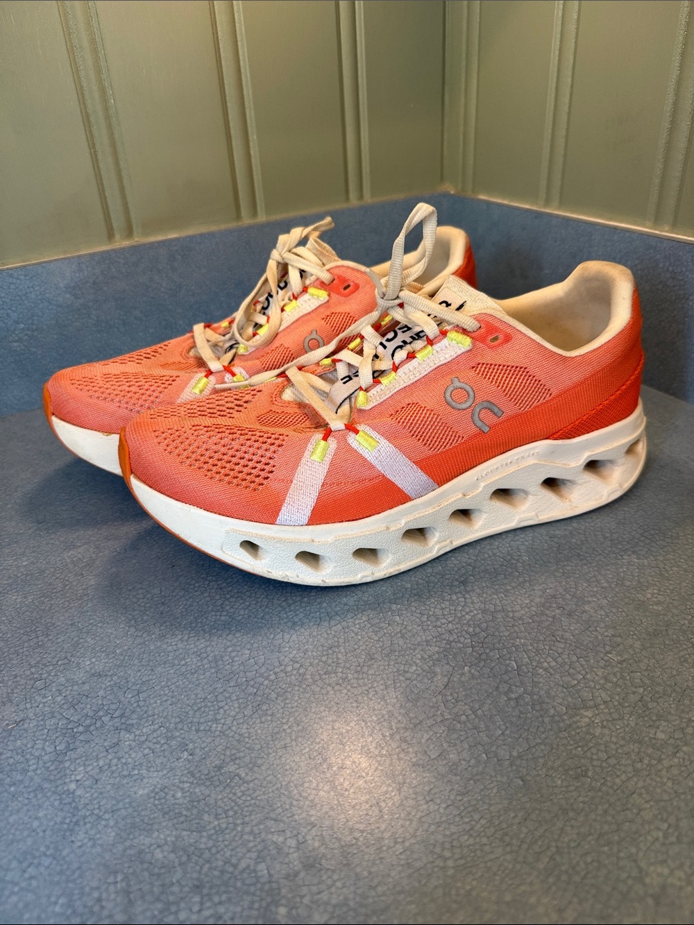 On Cloud Coral-Orange Mesh Running Sneakers